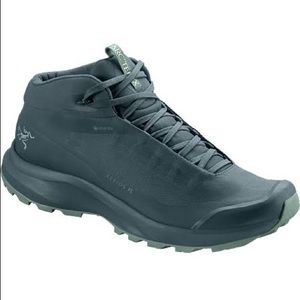 New 6 Arcteryx Hiking Shoes